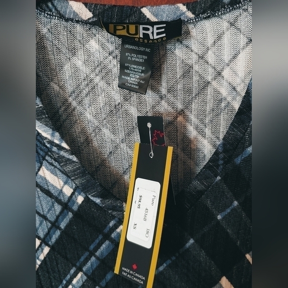 NWT Pure Essence Canada 2 PIECE Blue Plaid Mock Neck Short/Top & Matching Shawl - Picture 2 of 5